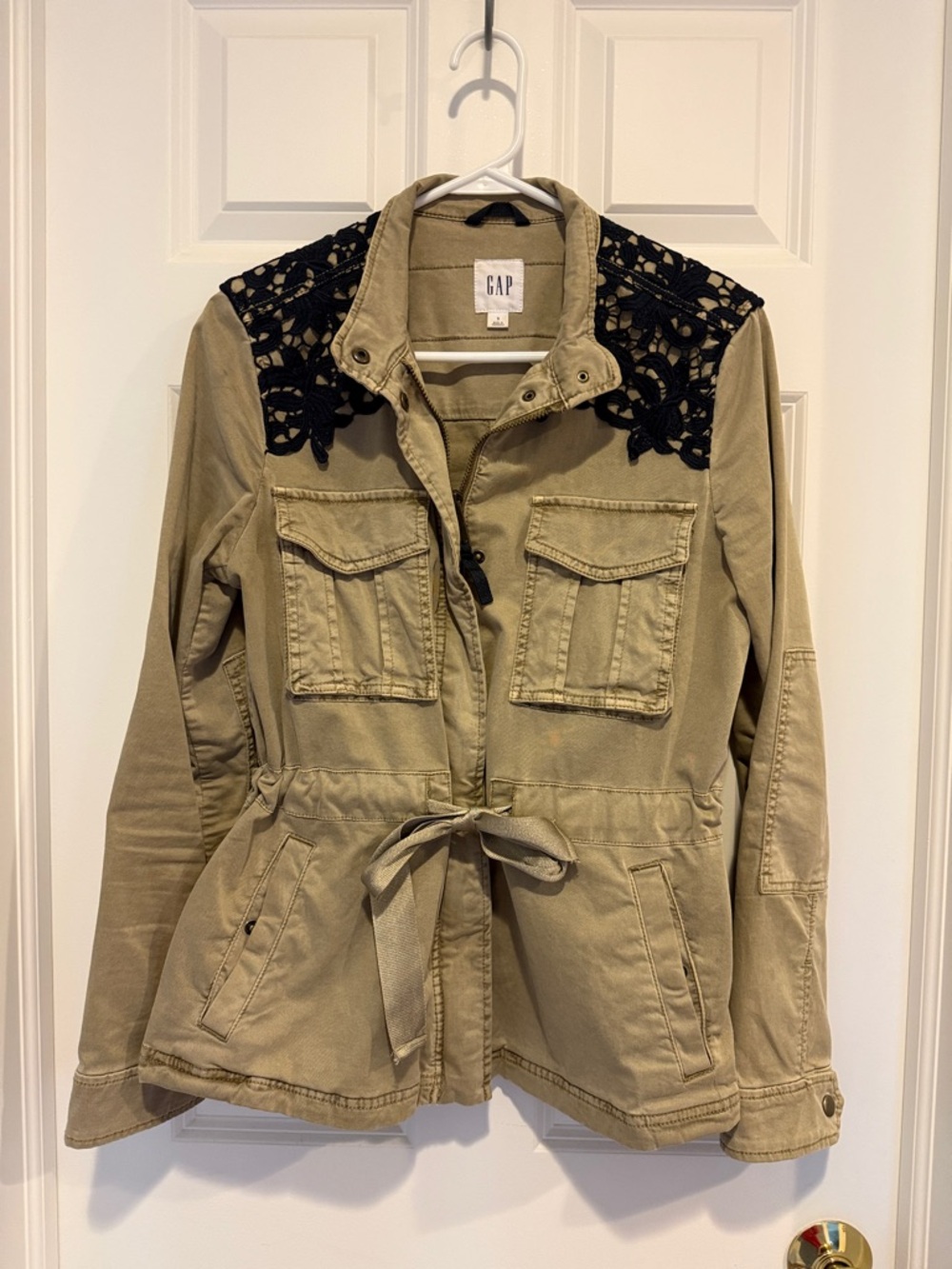 GAP Khaki Utility Jacket with Black Lace Shoulders size Small